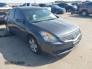 2008 Nissan Altima 2.5 with VIN 1N4AL21E78C114496, listed as a IAAI auction lot 41579057 with 375,219 mi miles. Bid and sale history available at carsss.com. Image 1.