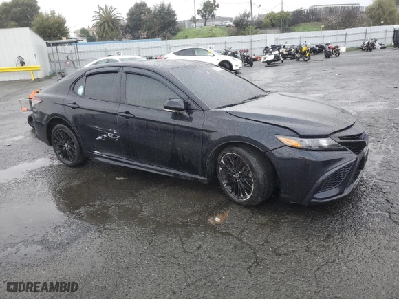 2022 Toyota Camry SE with VIN 4T1G11AK0NU052175, listed as a Copart auction lot 44162445 with 29,537 mi miles and Clean Title. Bid and sale history available at carsss.com. Image 4.