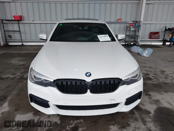 2018 BMW 5 Series 530e с VIN WBAJA9C57JB249475, выставлен на аукционе IAAI как лот 42232097 с пробегом 107 341 миль миль и . История ставок и продаж доступна на DreamBid. Изображение 12.