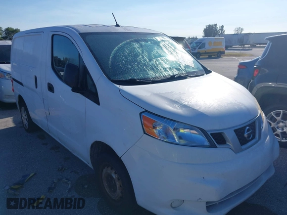 2018 Nissan NV200 SV z VIN 3N6CM0KN2JK695468, wystawiony jako IAAI lot #41782357 z przebiegiem 95 087 mil mil oraz . Historia ofert i sprzedaży dostępna na DreamBid. Obrazek 1.
