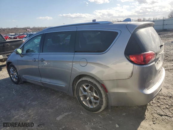 2018 Chrysler Pacifica Limited with VIN 2C4RC1GG3JR116324, listed as a Copart auction lot 47008395 with 141,563 mi miles and Salvage Title. Bid and sale history available at carsss.com. Image 2.