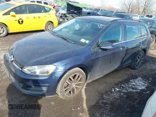 2016 Volkswagen Golf SportWagen TSI S with VIN 3VWC17AUXGM522966, listed as a IAAI auction lot 41406023 with 66,996 mi miles. Bid and sale history available at carsss.com. Image 2.