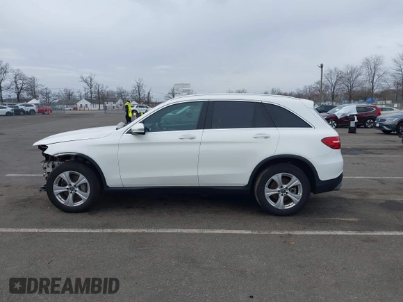 2018 Mercedes-Benz GLC with VIN WDC0G4KB6JV095440, listed as a IAAI auction lot 41675208 with 83,646 mi miles. Bid and sale history available at carsss.com. Image 13.