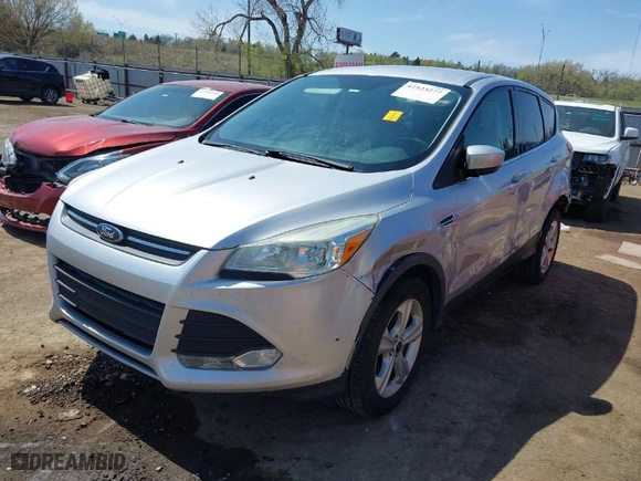 2015 Ford Escape SE with VIN 1FMCU0G74FUB93125, listed as a IAAI auction lot 41923277 with 203,183 mi miles. Bid and sale history available at carsss.com. Image 2.