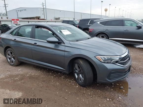 2024 Volkswagen Jetta SE z VIN 3VW7M7BU9RM011999, wystawiony jako IAAI lot #42697218 z przebiegiem 47 078 mil mil oraz . Historia ofert i sprzedaży dostępna na DreamBid. Obrazek 13.