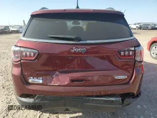 2022 Jeep Compass Latitude Lux with VIN 3C4NJDFB2NT221516, listed as a Copart auction lot 45726005 with 16,953 mi miles and Salvage title. Bid and sale history available at DreamBid. Image 6.