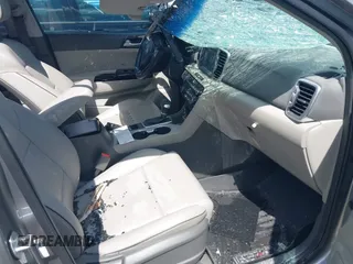 2019 Kia Sportage EX with VIN KNDPN3AC5K7591849, listed as a IAAI auction lot 42166917 with 50,984 mi miles and . Bid and sale history available at DreamBid. Image 5.
