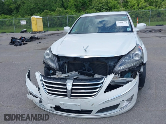 2013 Hyundai Equus Signature with VIN KMHGH4JH2DU059788, listed as a IAAI auction lot 42136278 with 68,672 mi miles and . Bid and sale history available at DreamBid. Image 12.