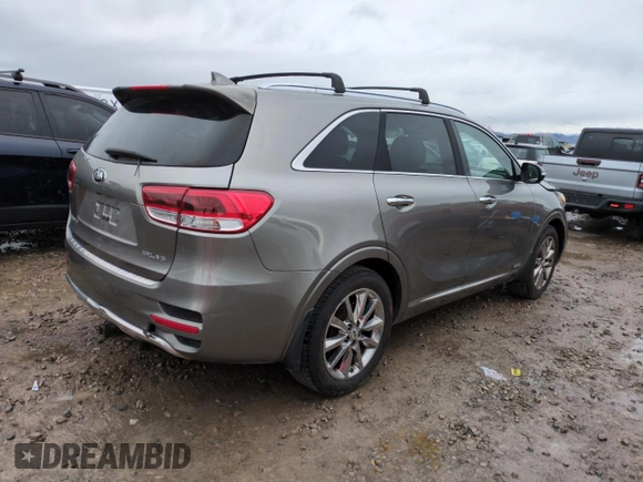 2016 Kia Sorento SX with VIN 5XYPKDA5XGG137705, listed as a Copart auction lot 47851815 with 136,556 mi miles and Salvage Title. Bid and sale history available at carsss.com. Image 3.