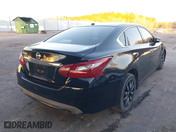 2018 Nissan Altima SR with VIN 1N4AL3AP4JC261940, listed as a IAAI auction lot 41322762 with 143,254 mi miles and . Bid and sale history available at carsss.com. Image 4.