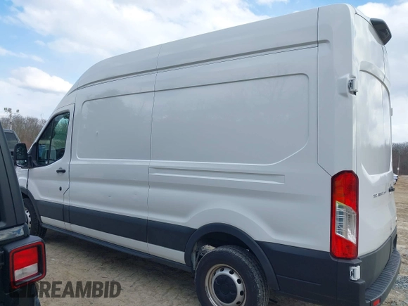 2023 Ford Transit Cargo с VIN 1FTBR1X88PKA71476, выставлен на аукционе IAAI как лот 41835185 с пробегом 39 374 миль миль и . История ставок и продаж доступна на DreamBid. Изображение 14.