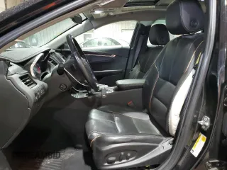 2017 Chevrolet Impala Premier z VIN 2G1145S3XH9193166, wystawiony jako Copart lot #58272745 z przebiegiem 72 782 mil mil oraz Szkoda całkowita • Salvage title. Historia ofert i sprzedaży dostępna na DreamBid. Obrazek 7.
