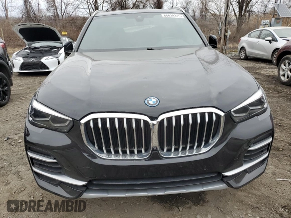 2022 BMW X5 xDrive45e with VIN 5UXTA6C01N9H53033, listed as a Copart auction lot 88639315 with 23,269 mi miles and Salvage Title. Bid and sale history available at carsss.com. Image 5.