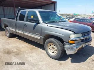 1999 Chevrolet Silverado 2500 LS z VIN 1GCGC29U0XE197465, wystawiony jako IAAI lot #41982958 z przebiegiem Nie podano mil oraz . Historia ofert i sprzedaży dostępna na DreamBid. Obrazek 1.