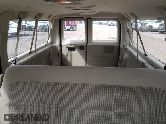 2005 Ford Econoline Passenger XL with VIN 1FBNE31L75HA17246, listed as a Copart auction lot 46470884 with 194,029 mi miles and Salvage Title. Bid and sale history available at carsss.com. Image 10.