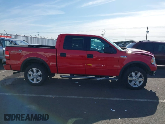 2006 Ford F-150 XLT z VIN 1FTPW14V96KC52092, wystawiony jako IAAI lot #42034553 z przebiegiem 178 376 mil mil oraz . Historia ofert i sprzedaży dostępna na DreamBid. Obrazek 14.