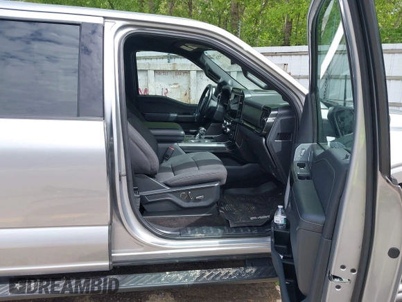 2021 Ford F-150 XL with VIN 1FTFW1E85MFC25658, listed as a IAAI auction lot 42340528 with 85,734 mi miles and . Bid and sale history available at DreamBid. Image 5.