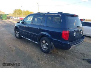 2004 Honda Pilot EX with VIN 2HKYF18564H566356, listed as a IAAI auction lot 41226359 with 363,625 mi miles. Bid and sale history available at carsss.com. Image 3.