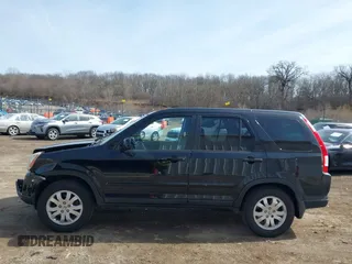2005 Honda CR-V EX SE with VIN SHSRD78945U334461, listed as a IAAI auction lot 41775974 with 147,876 mi miles. Bid and sale history available at carsss.com. Image 14.