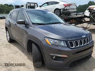 2020 Jeep Compass Latitude z VIN 3C4NJCBB8LT169922, wystawiony jako Copart lot #63466865 z przebiegiem 129 245 mil mil oraz Szkoda całkowita • Salvage title. Historia ofert i sprzedaży dostępna na DreamBid. Obrazek 13.