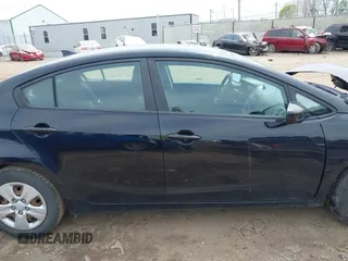 2018 Kia Forte LX with VIN 3KPFK4A77JE189410, listed as a IAAI auction lot 42070033 with 97,698 mi miles. Bid and sale history available at carsss.com. Image 14.