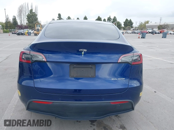2022 Tesla Model Y Long Range with VIN 7SAYGDEE6NF480146, listed as a IAAI auction lot 41906361 with 31,939 mi miles and . Bid and sale history available at carsss.com. Image 16.