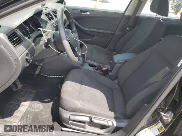 2015 Volkswagen Jetta S z VIN 3VW2K7AJ4FM407079, wystawiony jako Copart lot #61793135 z przebiegiem 101 772 mil mil oraz Szkoda całkowita • Salvage title. Historia ofert i sprzedaży dostępna na DreamBid. Obrazek 7.