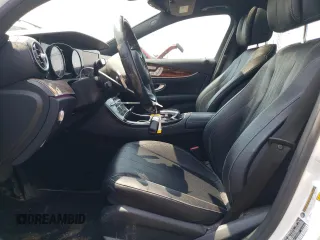2017 Mercedes-Benz E 300 Luxury z VIN WDDZF4KB7HA136889, wystawiony jako Copart lot #59895895 z przebiegiem 151 240 mil mil oraz Czysty tytuł • Clean title. Historia ofert i sprzedaży dostępna na DreamBid. Obrazek 7.