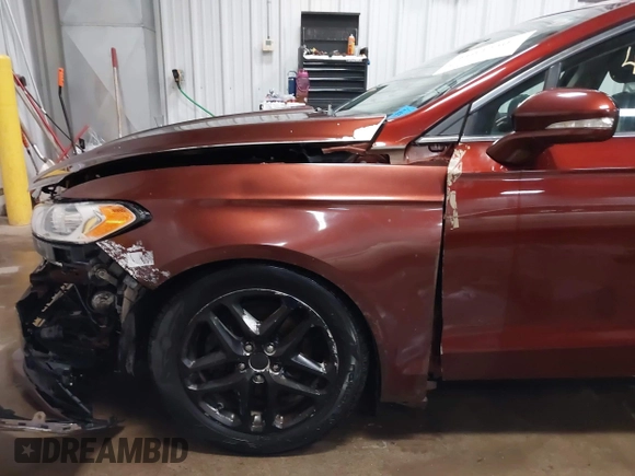 2015 Ford Fusion SE with VIN 3FA6P0HD2FR245023, listed as a IAAI auction lot 41632507 with 112,389 mi miles. Bid and sale history available at carsss.com. Image 17.
