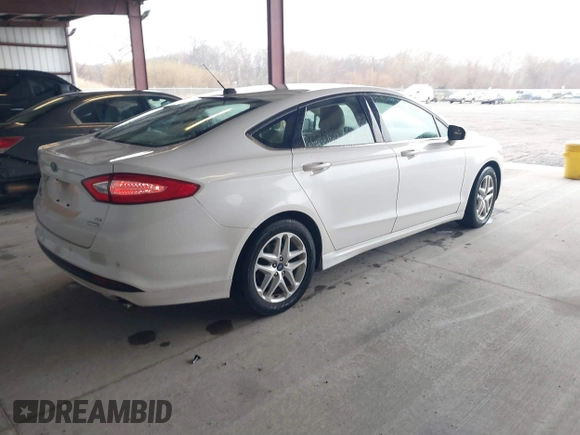 2016 Ford Fusion SE with VIN 1FA6P0HD3G5133027, listed as a IAAI auction lot 41843634 with 112,896 mi miles. Bid and sale history available at carsss.com. Image 4.