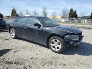 2020 Dodge Charger SXT z VIN 2C3CDXBG3LH123980, wystawiony jako Copart lot #50375935 z przebiegiem 75 428 mil mil oraz Szkoda całkowita • Salvage title. Historia ofert i sprzedaży dostępna na DreamBid. Obrazek 4.