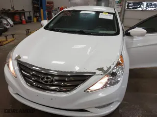 2012 Hyundai Sonata 2.4L Limited PZEV with VIN 5NPEC4ACXCH411104, listed as a IAAI auction lot 41639528 with 193,981 mi miles. Bid and sale history available at carsss.com. Image 6.