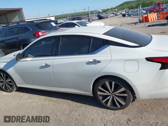2020 Nissan Altima Platinum with VIN 1N4BL4FV3LC127019, listed as a IAAI auction lot 41982226 with 96,606 mi miles and . Bid and sale history available at carsss.com. Image 15.
