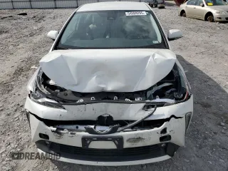 2019 Toyota Prius LE z VIN JTDL9RFUXK3004950, wystawiony jako Copart lot #54509295 z przebiegiem 60 945 mil mil oraz Szkoda całkowita • Salvage title. Historia ofert i sprzedaży dostępna na DreamBid. Obrazek 5.