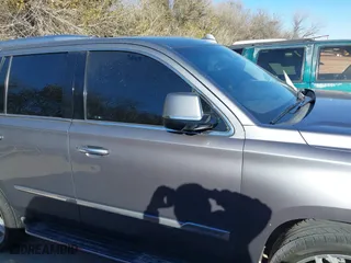 2018 Cadillac Escalade Luxury with VIN 1GYS3BKJ0JR147752, listed as a IAAI auction lot 41419140 with 124,376 mi miles. Bid and sale history available at carsss.com. Image 14.