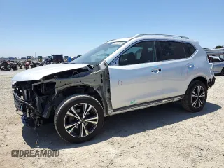 2017 Nissan Rogue SV z VIN 5N1AT2MV3HC749183, wystawiony jako Copart lot #63508855 z przebiegiem 71 473 mil mil oraz Szkoda całkowita • Salvage title. Historia ofert i sprzedaży dostępna na DreamBid. Obrazek 1.