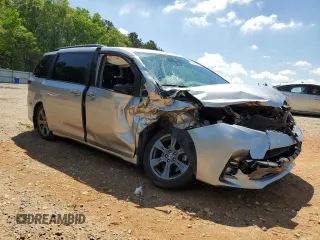 2020 Toyota Sienna SE with VIN 5TDXZ3DC8LS059454, listed as a Copart auction lot 51677934 with 31,414 mi miles and Salvage Title. Bid and sale history available at carsss.com. Image 4.