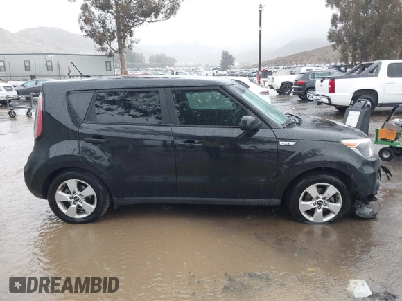 2018 Kia Soul with VIN KNDJN2A27J7549852, listed as a IAAI auction lot 41582249 with 90,527 mi miles. Bid and sale history available at carsss.com. Image 13.