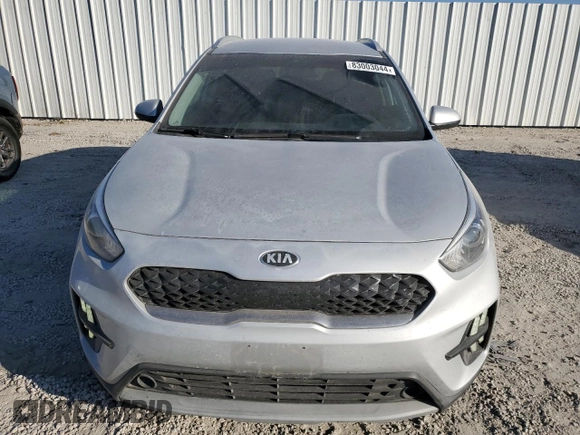 2020 Kia Niro LXS with VIN KNDCB3LC2L5361638, listed as a Copart auction lot 83003044 with 77,944 mi miles and Salvage Title. Bid and sale history available at carsss.com. Image 5.