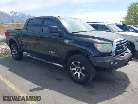 2013 Toyota Tundra 4WD Truck with VIN 5TFDW5F17DX278274, listed as a IAAI auction lot 42046767 with 194,135 mi miles. Bid and sale history available at carsss.com. Image 1.
