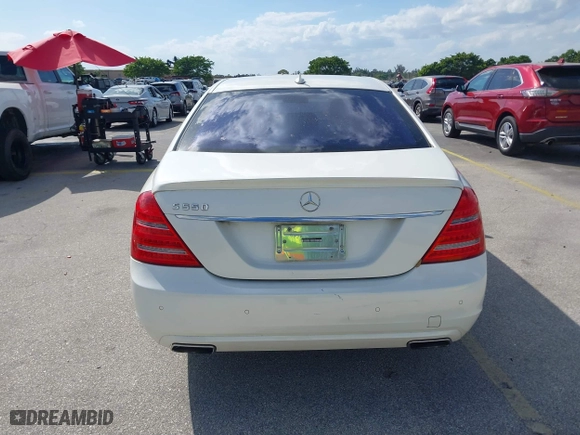 2010 Mercedes-Benz S-Class S 550 with VIN WDDNG7BB6AA333698, listed as a IAAI auction lot 41721324 with 212,814 mi miles. Bid and sale history available at carsss.com. Image 16.