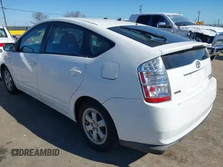 2009 Toyota Prius with VIN JTDKB20U497889360, listed as a IAAI auction lot 41681640 with 109,883 mi miles. Bid and sale history available at carsss.com. Image 3.