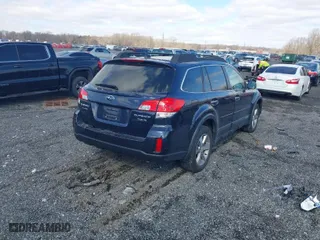 2014 Subaru Outback 3.6R Limited with VIN 4S4BRDPC7E2281601, listed as a IAAI auction lot 41632389 with 99,057 mi miles. Bid and sale history available at carsss.com. Image 4.