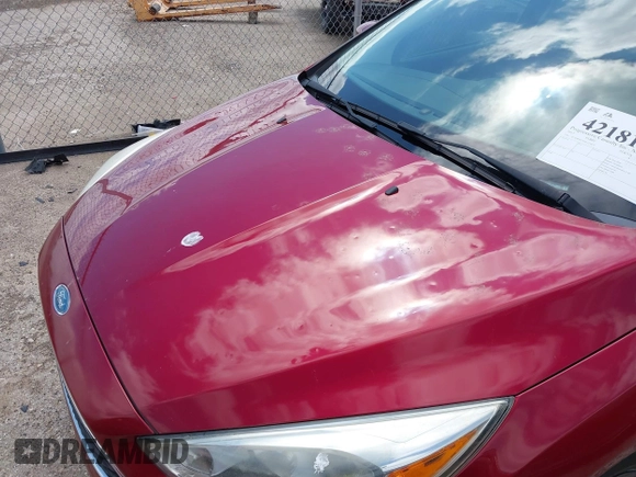 2017 Ford Focus SE z VIN 1FADP3F23HL313857, wystawiony jako IAAI lot #42181530 z przebiegiem 93 478 mil mil oraz . Historia ofert i sprzedaży dostępna na DreamBid. Obrazek 6.