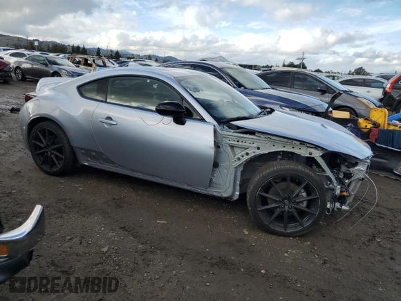 2024 Toyota GR86 Premium with VIN JF1ZNBE15R8759270, listed as a Copart auction lot 87011014 with 4,386 mi miles and Salvage Title. Bid and sale history available at carsss.com. Image 4.