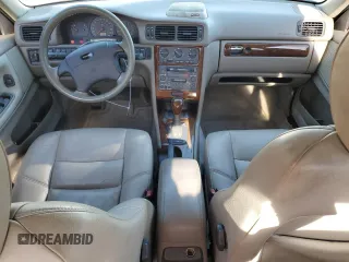 1999 Volvo S70 z VIN YV1LS53D4X1591564, wystawiony jako Copart lot #85582714 z przebiegiem 216 866 mil mil oraz Szkoda całkowita • Salvage title. Historia ofert i sprzedaży dostępna na DreamBid. Obrazek 8.