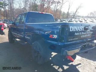 1999 Chevrolet Silverado 1500 LS with VIN 2GCEK19T9X1169077, listed as a IAAI auction lot 41092843 with 303,321 mi miles. Bid and sale history available at carsss.com. Image 3.