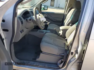 2008 Nissan Frontier SE z VIN 1N6AD07U98C441926, wystawiony jako Copart lot #84205144 z przebiegiem Nie podano mil oraz Szkoda całkowita • Salvage title. Historia ofert i sprzedaży dostępna na DreamBid. Obrazek 7.