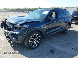 2022 Ford Explorer ST-Line z VIN 1FMSK7KH9NGB68860, wystawiony jako IAAI lot #42287420 z przebiegiem 25 579 mil mil oraz . Historia ofert i sprzedaży dostępna na DreamBid. Obrazek 2.