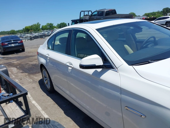 2014 BMW 5 Series 528i with VIN WBA5A5C57ED501861, listed as a IAAI auction lot 42524914 with Not provided miles and . Bid and sale history available at DreamBid. Image 12.